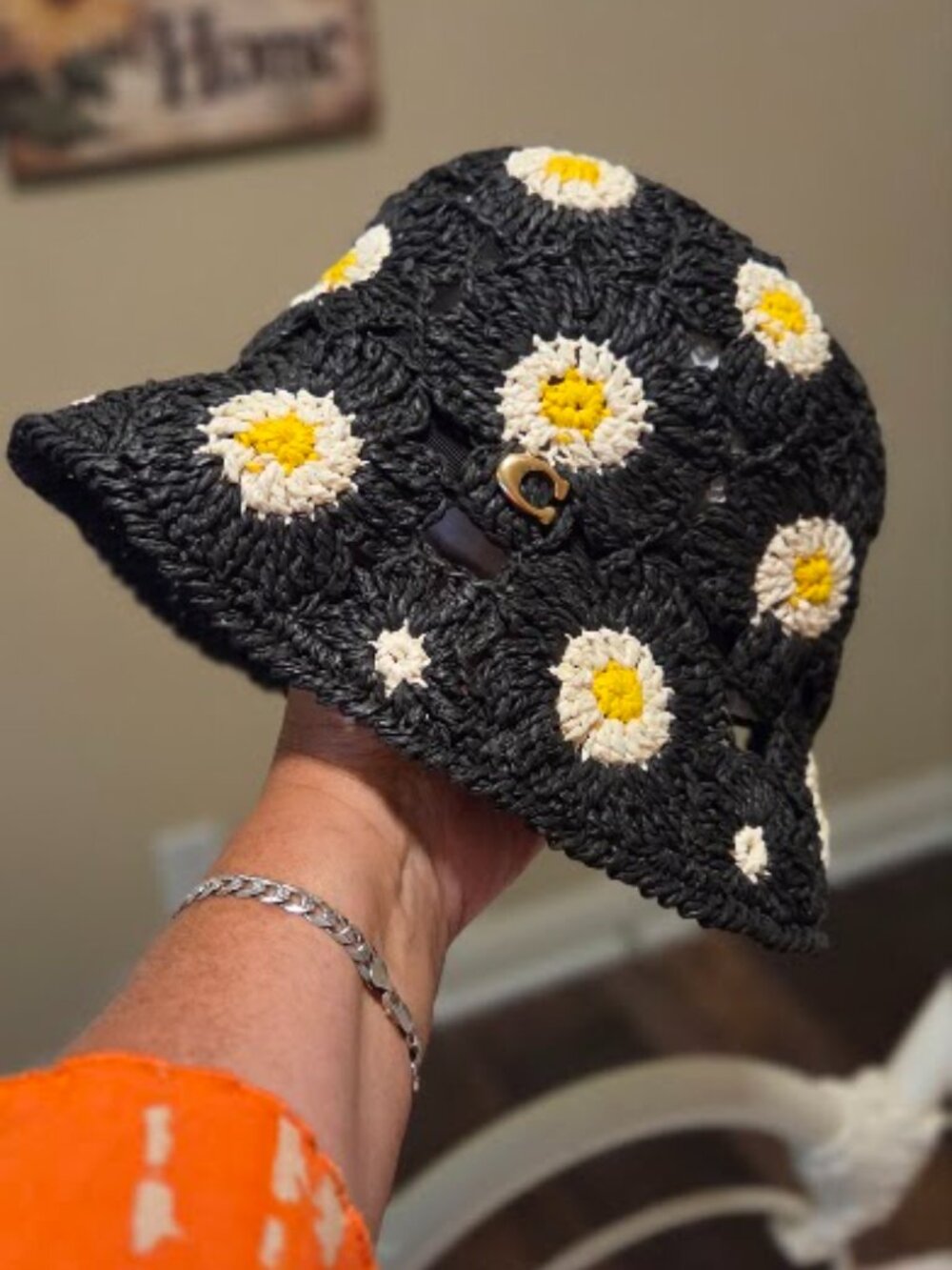 Coach Fall Season Restored Daisy Crochet Bucket Hat w/Coach (Re)Loved Dust Bag